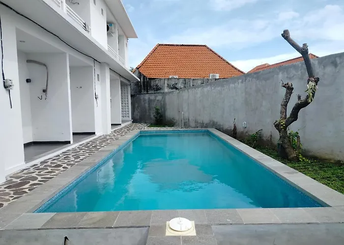 Naungan Intaran Mandala Ferienhaus Sanur
